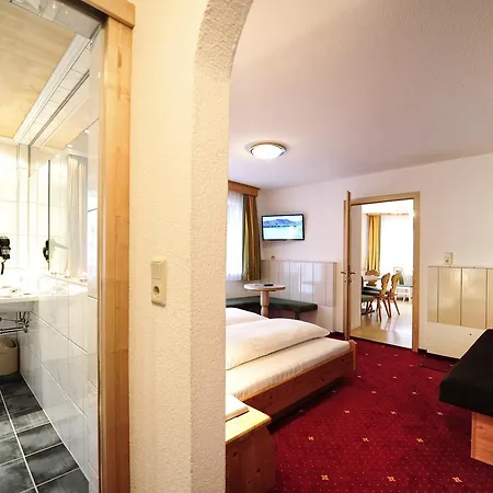 Almrausch Apartmán *